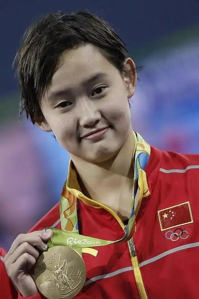 游泳奥运冠军女_中国奥运会游泳女冠军是谁_游泳奥运冠军女会中国是第几名
