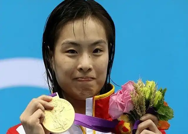 游泳奥运冠军女_中国奥运会游泳女冠军是谁_游泳奥运冠军女会中国是第几名