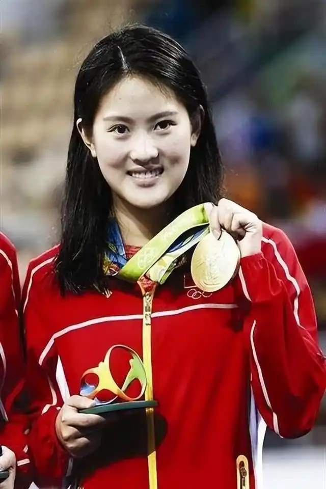 游泳奥运冠军女_游泳奥运冠军女会中国是第几名_中国奥运会游泳女冠军是谁