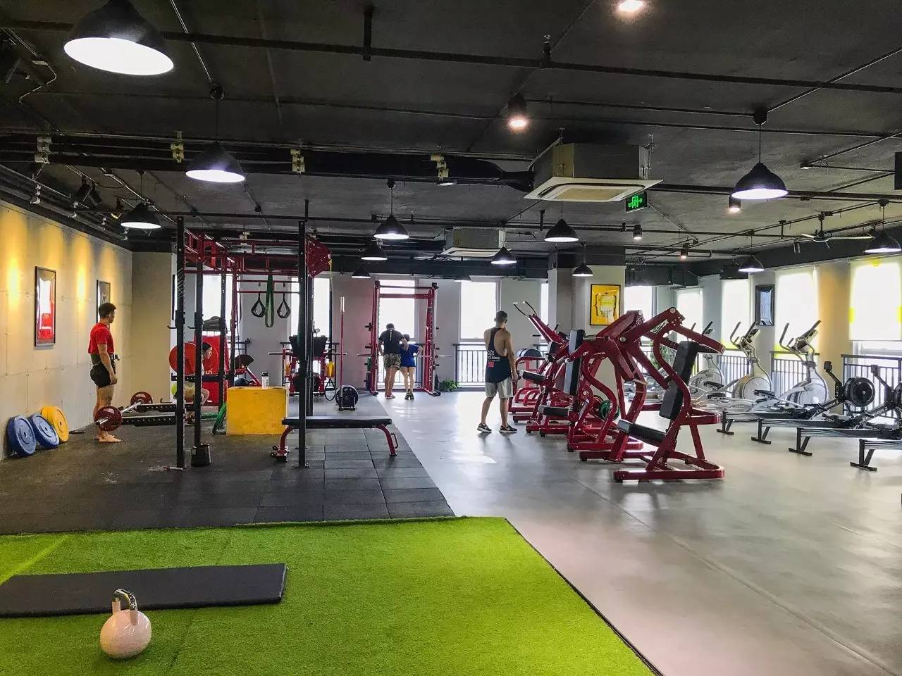健身房私教价格表图片大全_健身房私教收费标准_瑞华酒店健身房私教