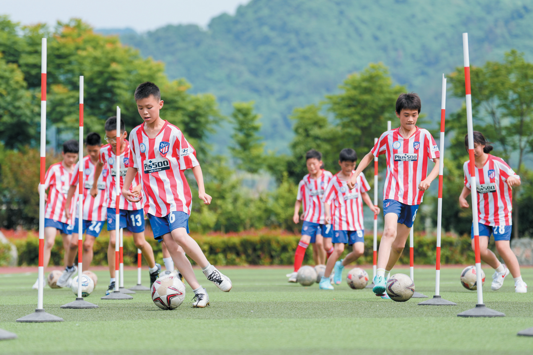 2019足球小学县长杯_校园足球冠军_申扎县小学足球比赛冠军