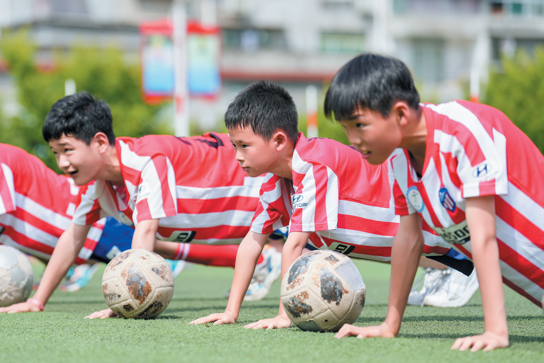 2019足球小学县长杯_校园足球冠军_申扎县小学足球比赛冠军