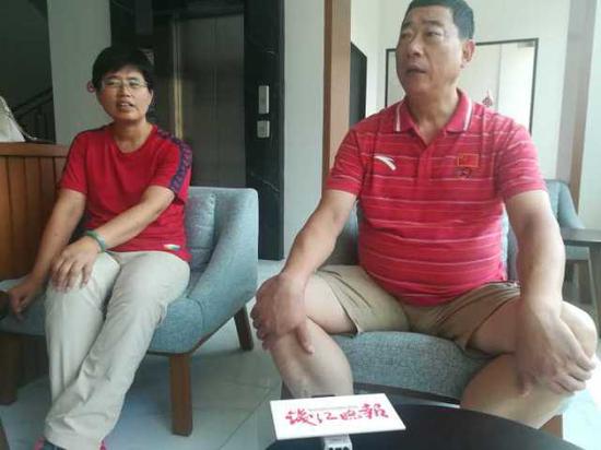 游泳世界冠军的爸爸是谁_游泳冠军爸爸世界是谁_游泳健将爸爸