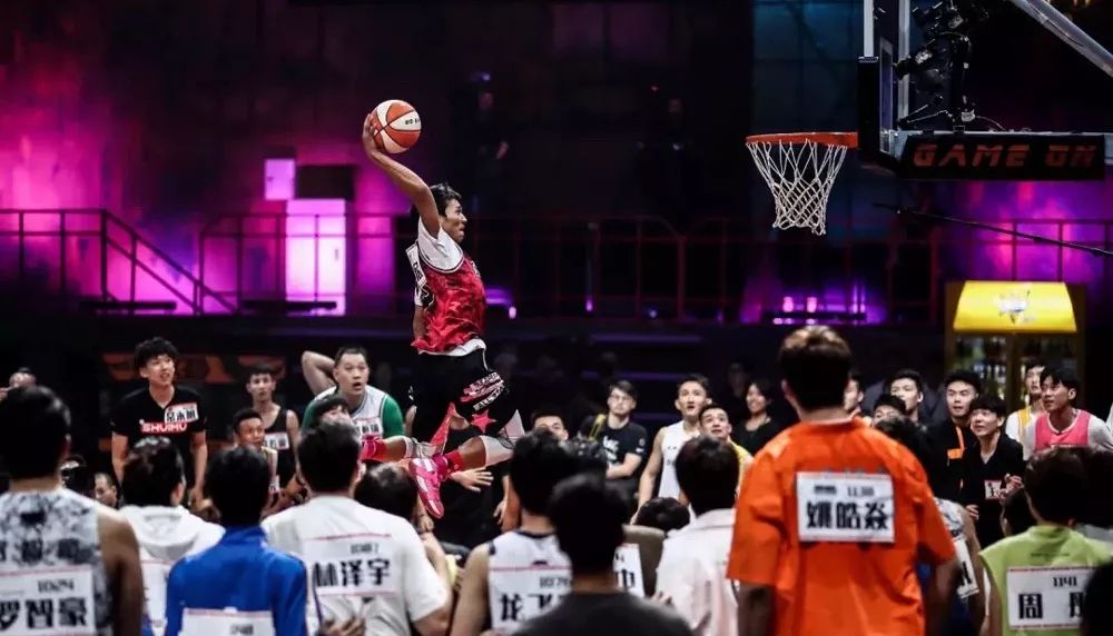 篮球进球视频合集_篮球大战最强进球规则视频_十大篮球进球视频集锦