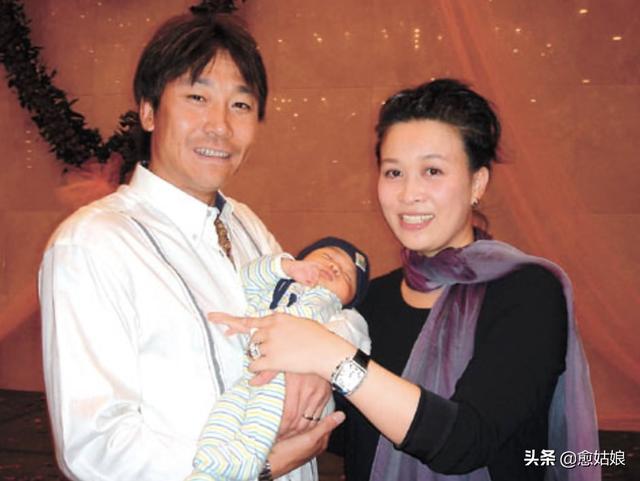 足球运动员高峰_足球运动员高峰现在干啥_高峰足球运动员
