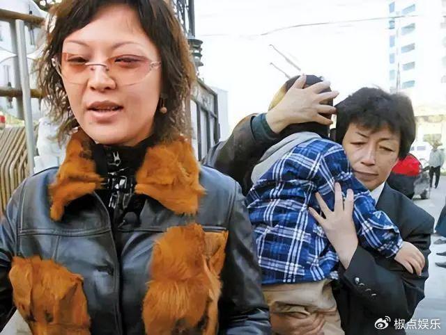 高峰足球运动员_高峰员足球运动员是谁_足球运动员高峰