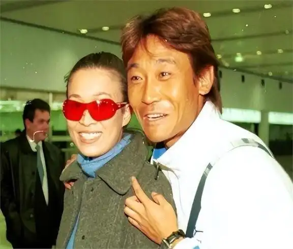 高峰与那英的十年恋情揭秘：从赛场到私生活