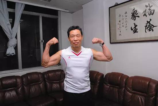 短跑冠军打篮球的是谁_短跑冠军什么意思_篮球运动员短跑