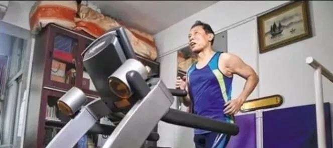 短跑冠军打篮球的是谁_短跑冠军什么意思_篮球运动员短跑
