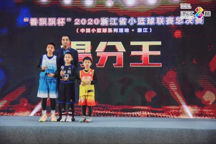 梁山小学篮球比赛冠军_梁山篮球暑假班_梁山篮球培训机构